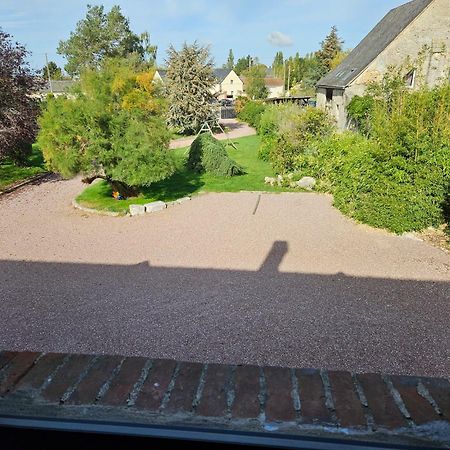 Au Nid des Champs, Agréable chambre d'hôtes avec jacuzzi sur demande, proche de Chartres Dammarie  Extérieur photo