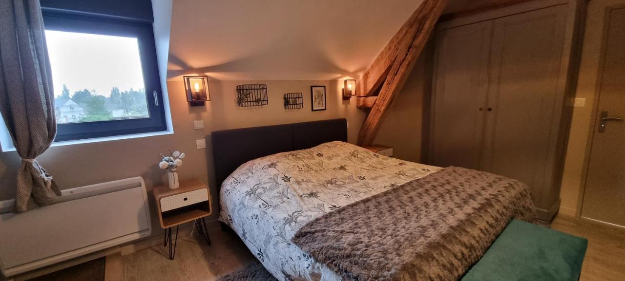 Au Nid des Champs, Agréable chambre d'hôtes avec jacuzzi sur demande, proche de Chartres Dammarie  Extérieur photo