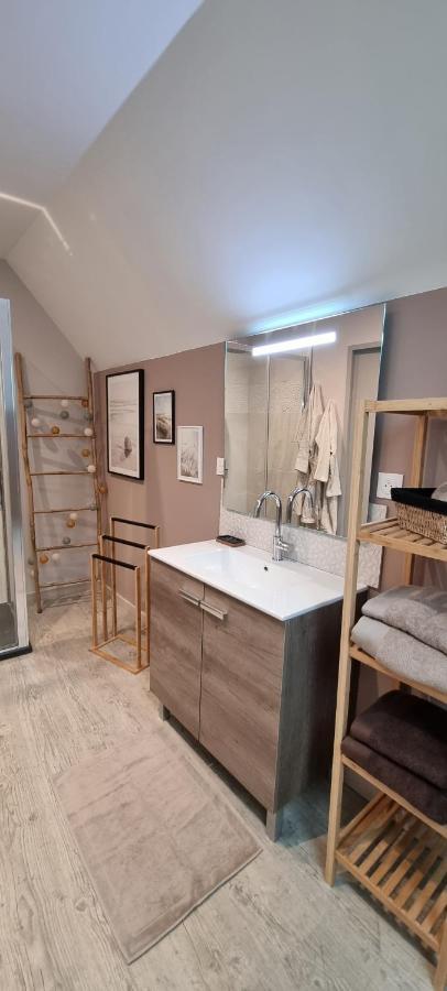 Au Nid des Champs, Agréable chambre d'hôtes avec jacuzzi sur demande, proche de Chartres Dammarie  Extérieur photo