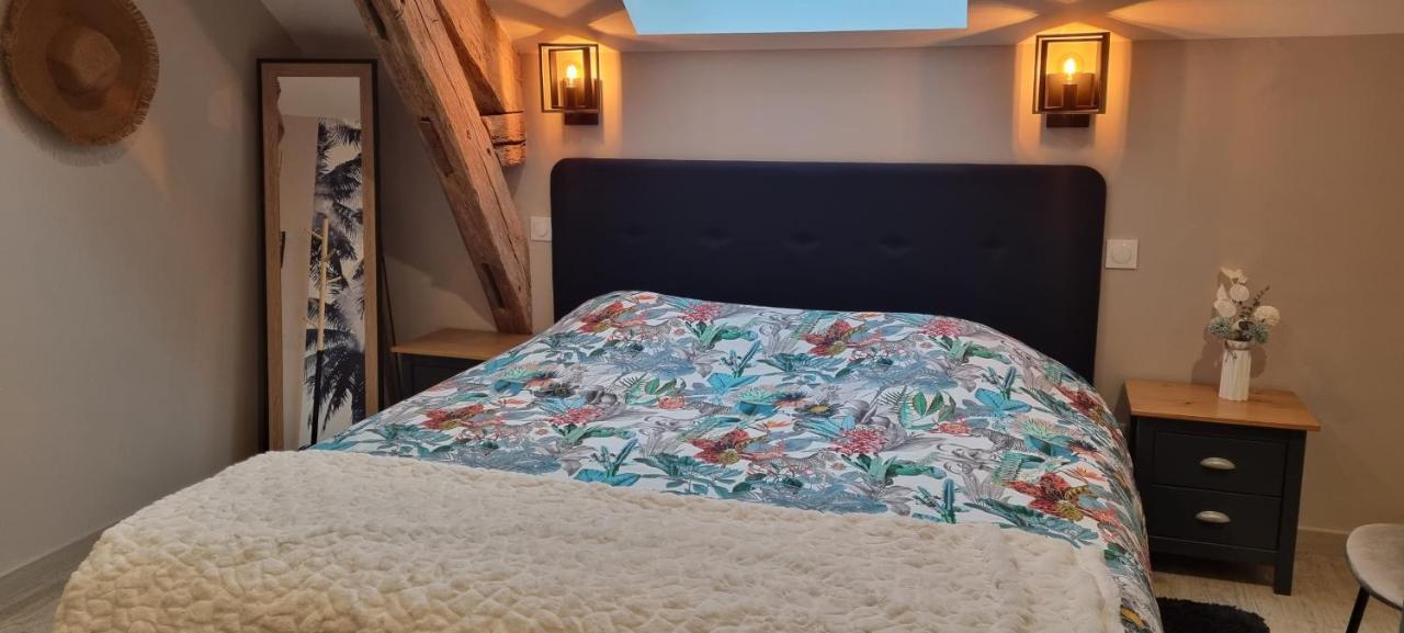 Au Nid des Champs, Agréable chambre d'hôtes avec jacuzzi sur demande, proche de Chartres Dammarie  Extérieur photo