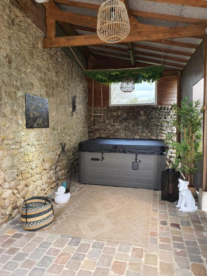 Bed and breakfast Au Nid des Champs, Agréable chambre d'hôtes avec jacuzzi sur demande, proche de Chartres Extérieur photo