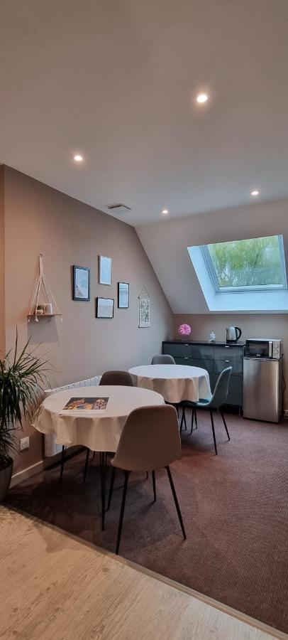 Au Nid des Champs, Agréable chambre d'hôtes avec jacuzzi sur demande, proche de Chartres Dammarie  Extérieur photo