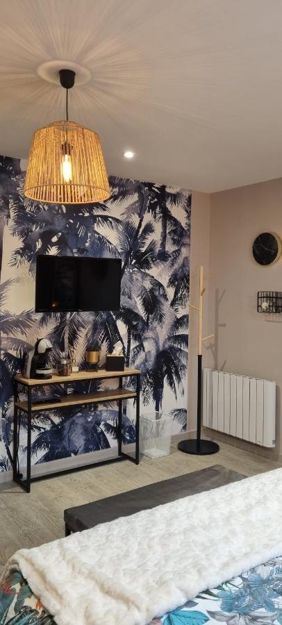 Au Nid des Champs, Agréable chambre d'hôtes avec jacuzzi sur demande, proche de Chartres Dammarie  Extérieur photo